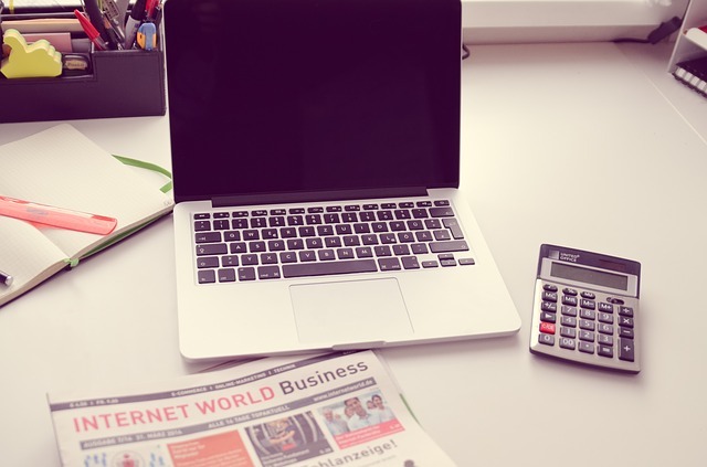 网站快速排名软件,百度竞价排名怎样收费？点击用度高吗？